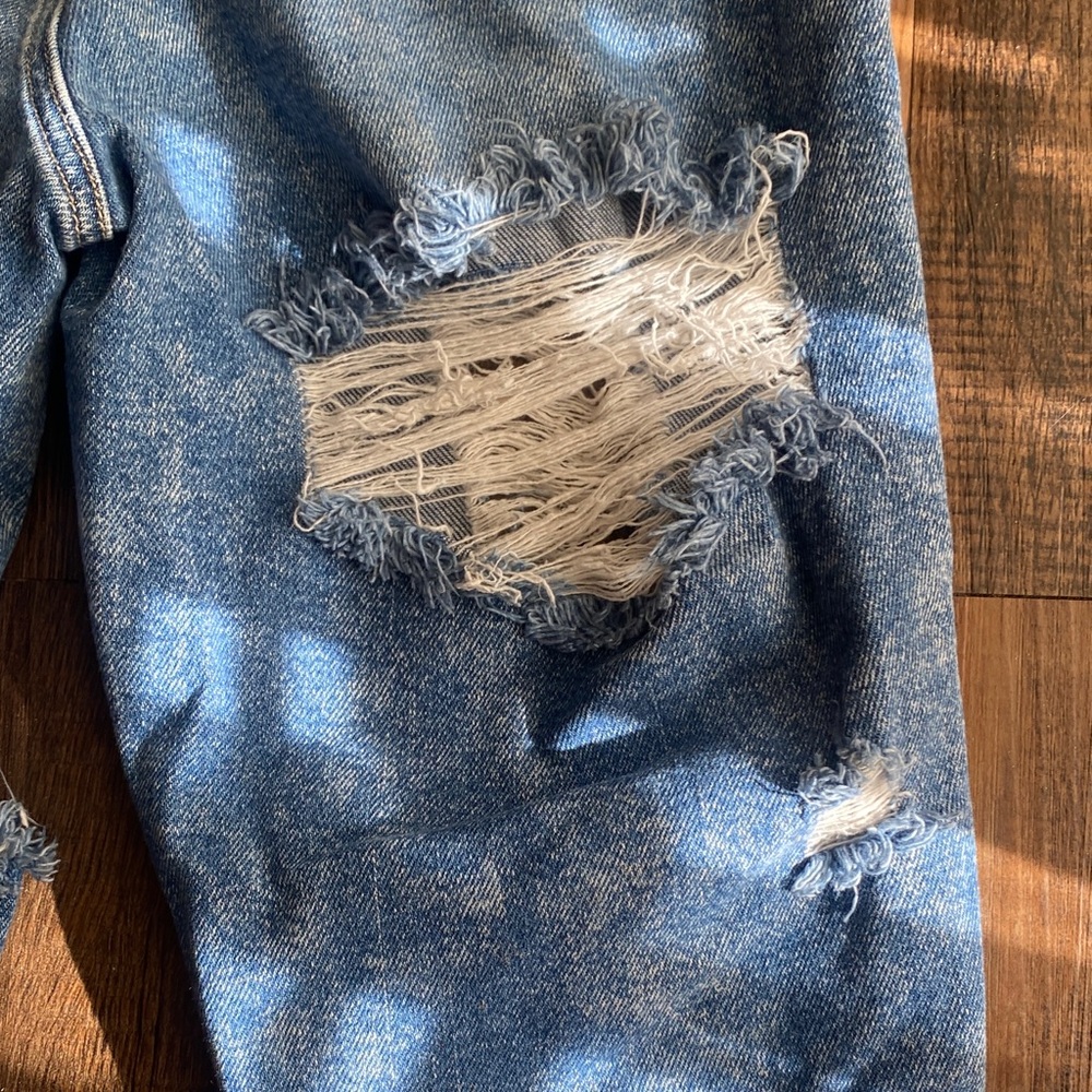 American Eagle Outfitters Distressed Denim Boyfriend Jeans - Picture 8 of 12